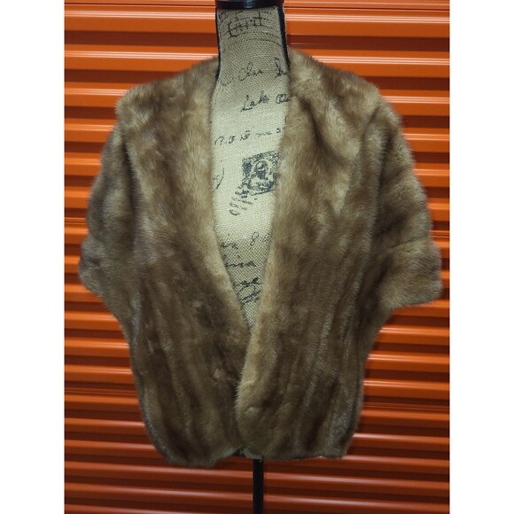 Vtg. 1950s Arthur Rosenbaum NYC Fur Shole - Picture 1 of 10